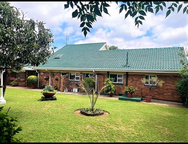 3 BEDROOM HOUSE FOR SALE IN LIBRADENE